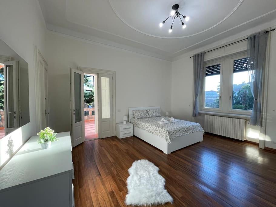 Bg Central President Suite Con Parcheggio - Vista Citta Alta Bergamo Exterior foto