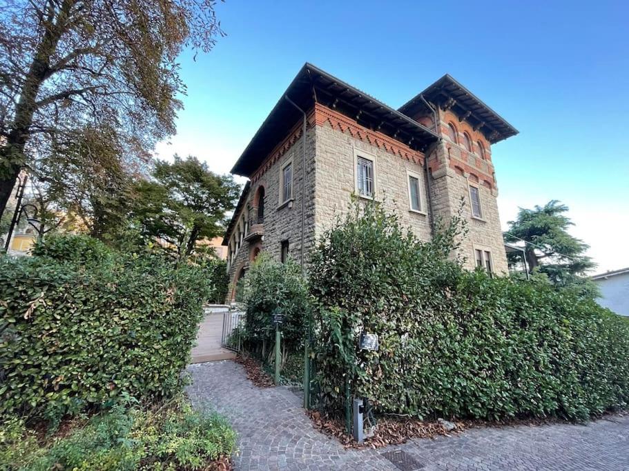 Bg Central President Suite Con Parcheggio - Vista Citta Alta Bergamo Exterior foto