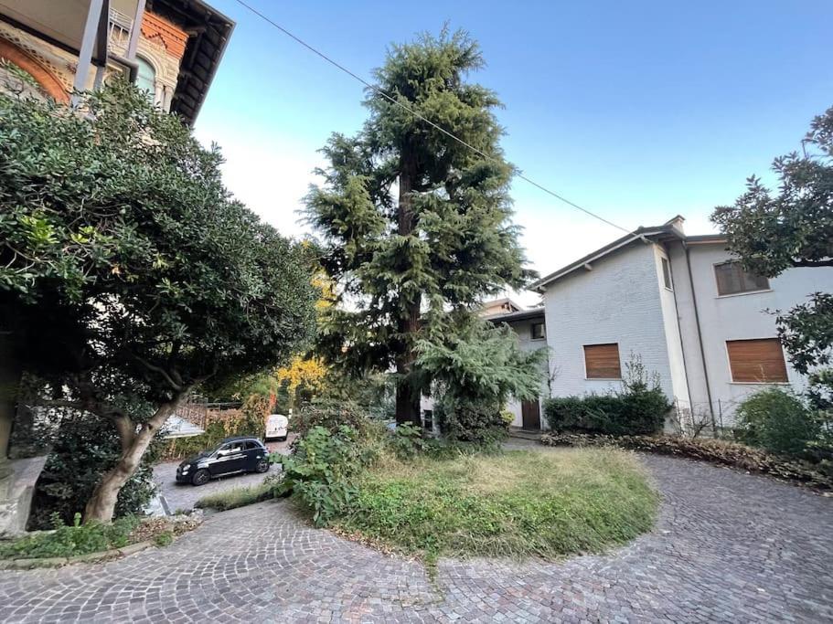 Bg Central President Suite Con Parcheggio - Vista Citta Alta Bergamo Exterior foto
